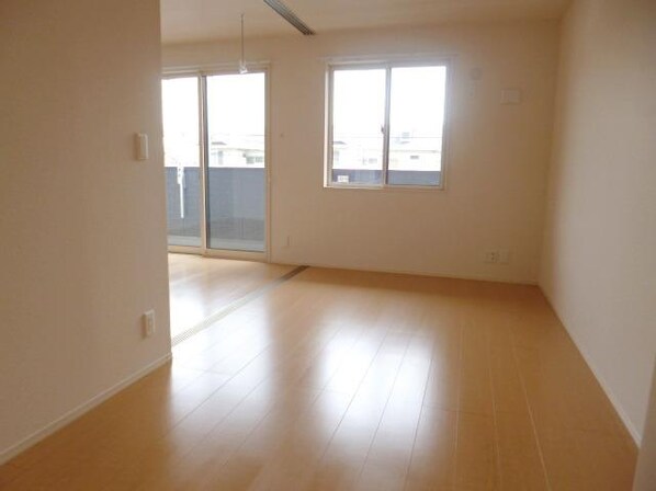 メゾン・ルーチェの物件内観写真